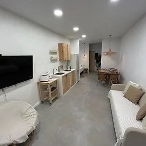 Donna Apartment